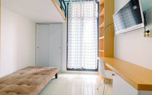 Minimalist and Comfortable Studio Dave Apartment