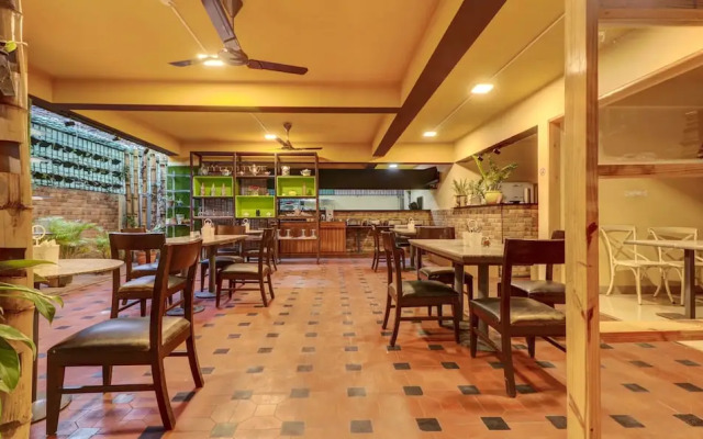 Hotel 12 Degrees West EGL