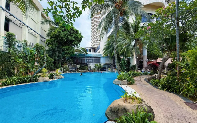 Rainbow Paradise Beach Resort by LWE