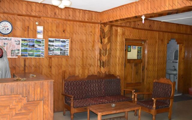 Heaven Rose Hotel & Restaurant Old