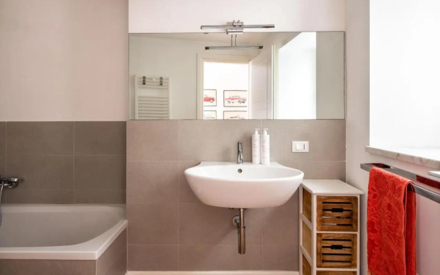 Vittorio Emanuele Apartment with Terrace by Wonderful Italy