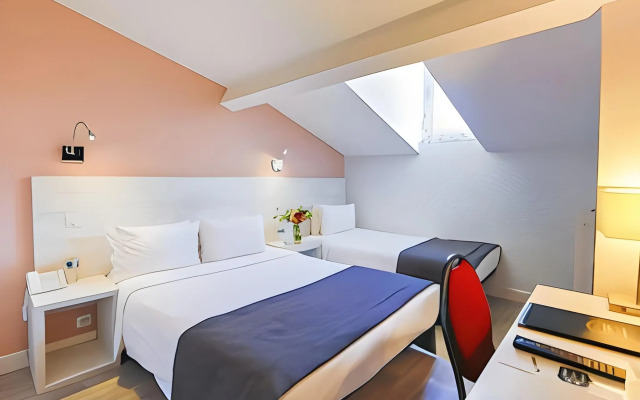 Strand Hotel (SG Clean Certified)