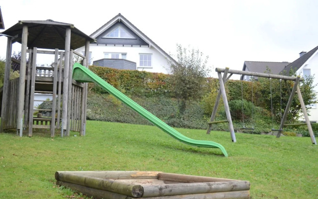 Spacious, Modern Apartment Near the Centre