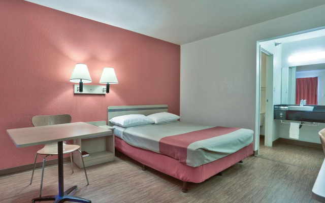 Motel 6 Flagstaff, AZ - West - Woodland Village