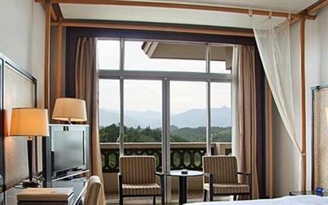 Guilin Merryland Resort