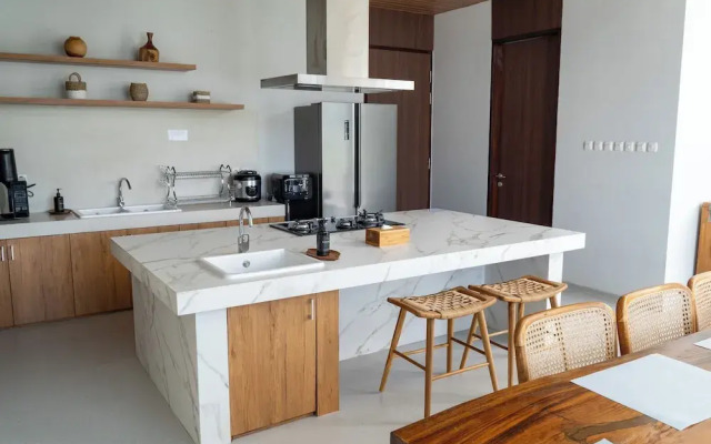 Beverly Hill Mountain View Villa 8BR