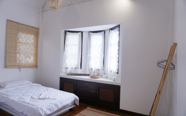 Bed Space 2 Get Space