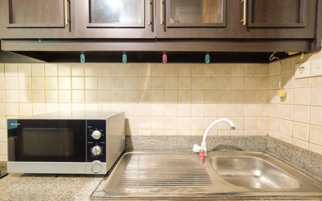 Spacious Riverside Pluit Apartment
