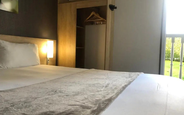 Hôtel Wood Inn Bordeaux Aeroport