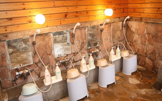 OYO Hotel Shinkaisou Oita Takajou