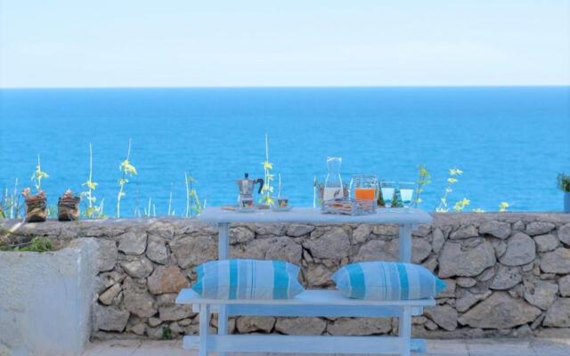 Leuca Cliff Houses by WowHomes