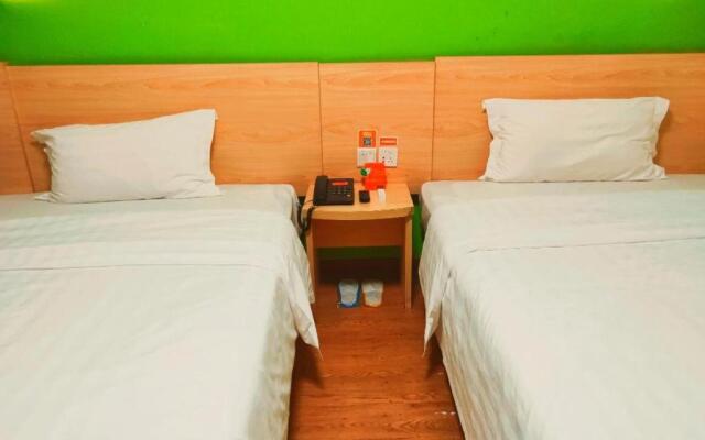 7 Days Inn Nanchang Ba Yi Square Songbai Branch