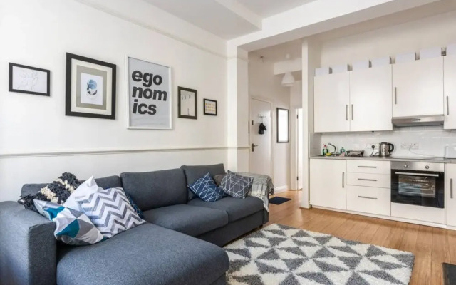 Stunning 1 Bedroom Regency Flat on Brighton Seafront