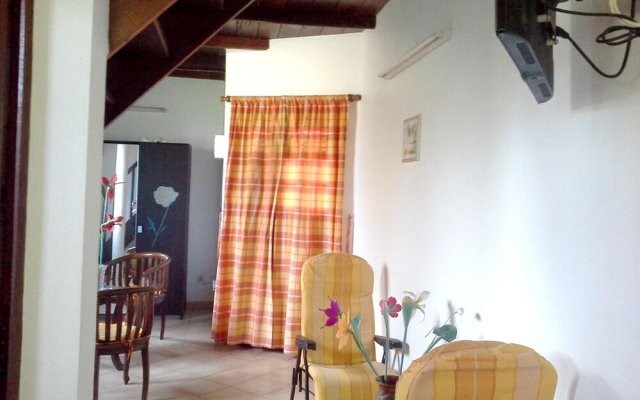 Apartment With one Bedroom in Le Robert, With Enclosed Garden and Wifi
