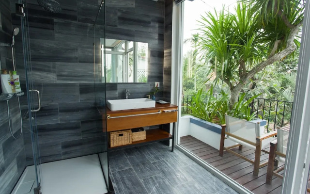 Anbang Banyan