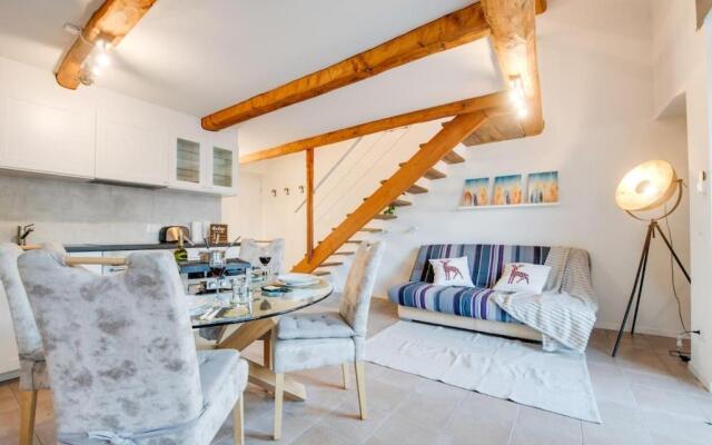 [Bellinzona] Rustico Loft a 5 Stelle con Netflix