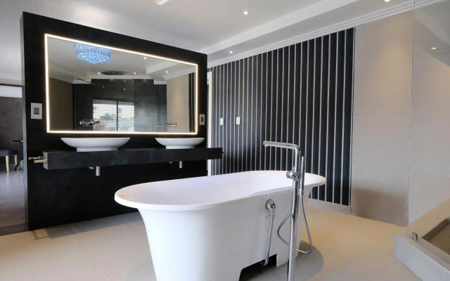 Villa Moyal
