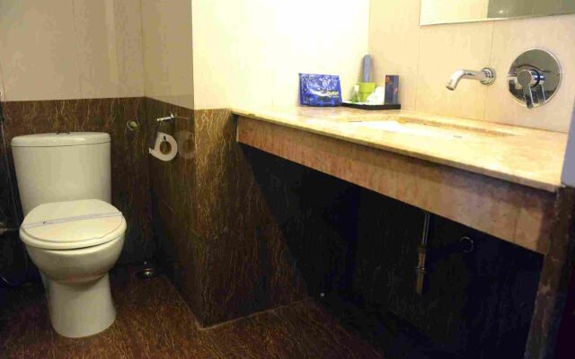 OYO Premium Navalur Hubli