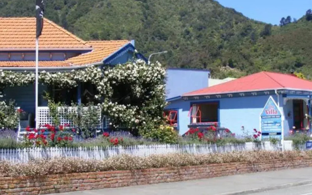 The Villa - Hostel