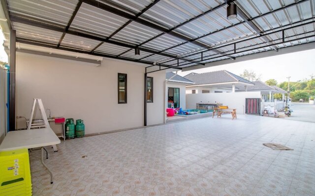 Hani Pool Villa
