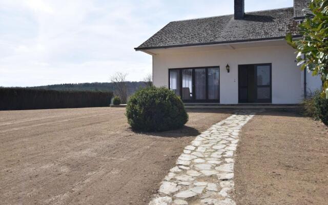 Holiday Home in Porcheresse Near Hiking Trails