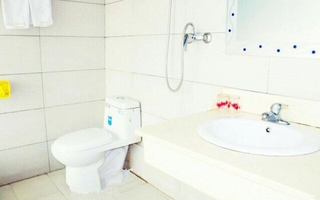 Junyi Business Inn