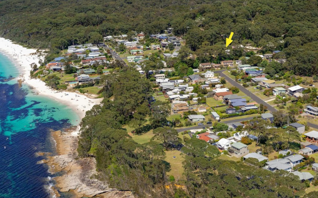 SEA DECK Hyams Beach 4pm Check Out Sundays