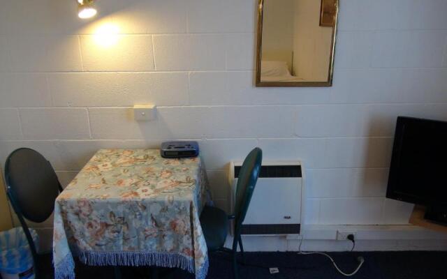 Pathfinder Motel