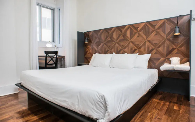 Sleek Studio in Downtown MTL by Sonder