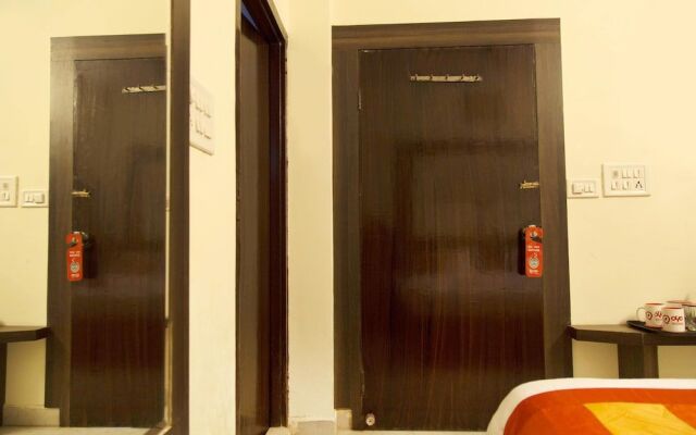 OYO 1049 Nirman Nagar