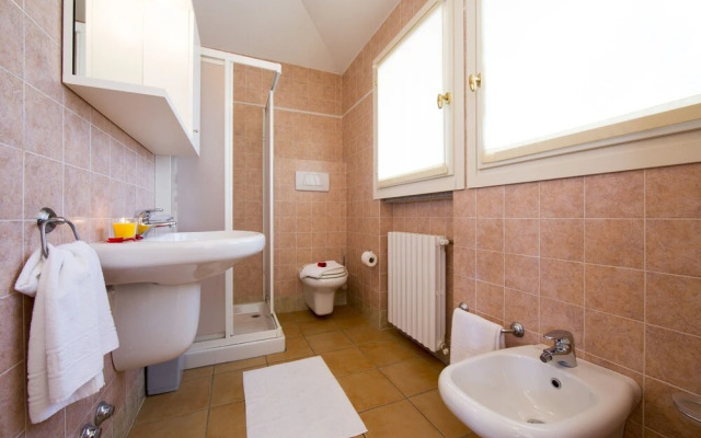 Porto Letizia Viola 8