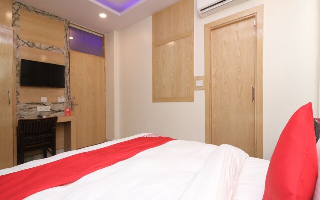 Hotel The Karlo Kastle By OYO Rooms