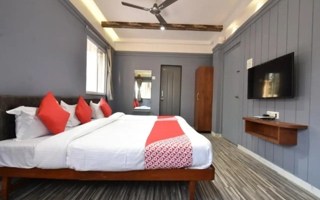 Hotel Ashirwad, Solapur