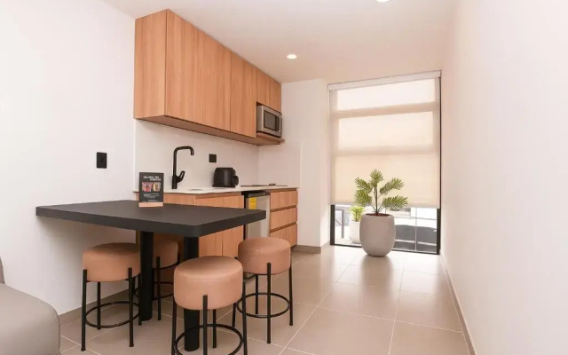 Metropolitan Living by HOUSY
