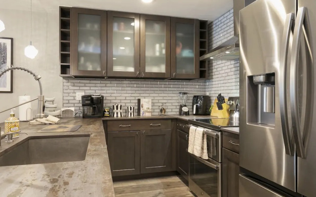 608 Avon Center Lodge 2 Bedroom Condo