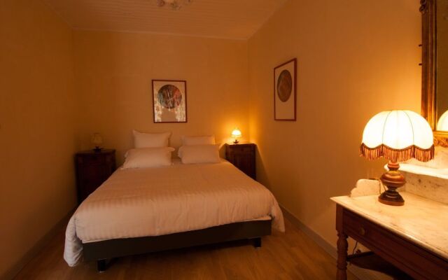 Les Chambres d'Hôtes de Château Vieux Robin