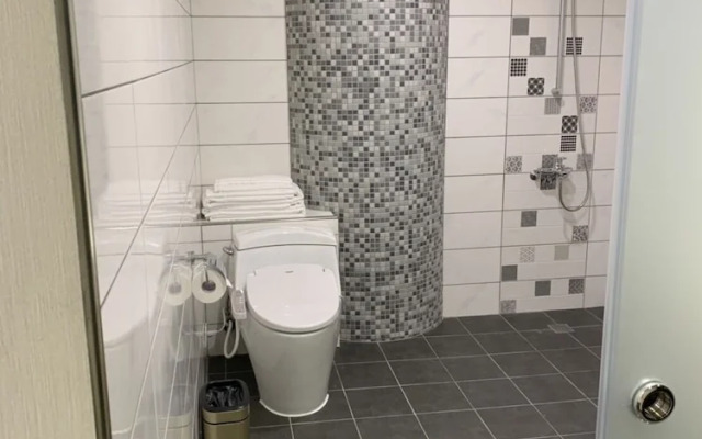 Airport Express Hotel