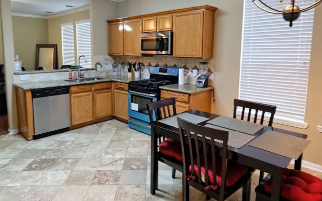 4Bdrm 2Bath 4Beds - Sugarland Richmond