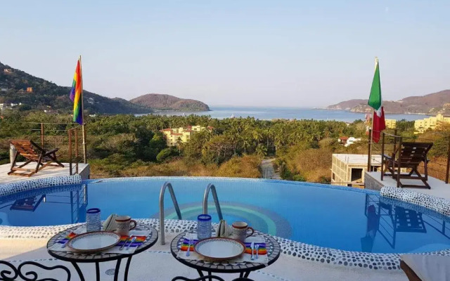 Casa Arcoiris Zihuatanejo