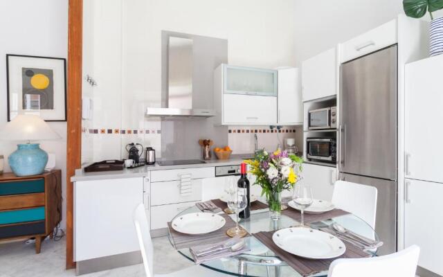 Luxury Rooftop - Space Maison Apartments