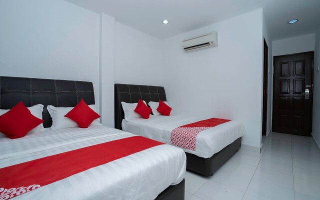 OYO 988 Malawati Ria Hotel