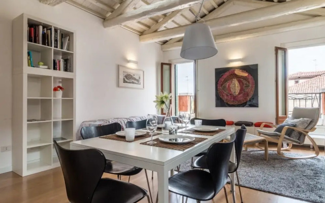 Canal View Apartment