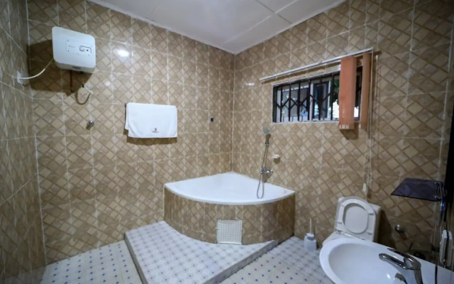 RiverBreeze Hotel