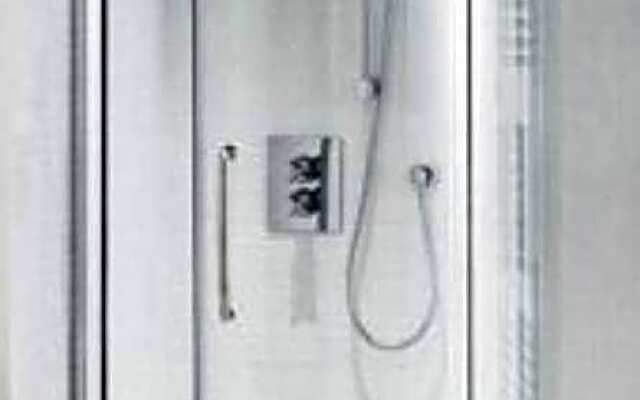 Fara self-contained 2 room B&B suite