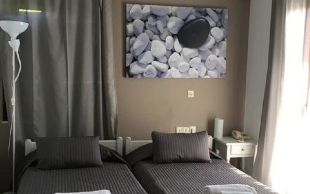 Olive Press Hotel & Apartments