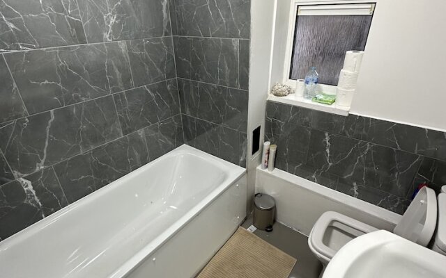 Lovely 1-bed Studio Near Canary Wharf, London