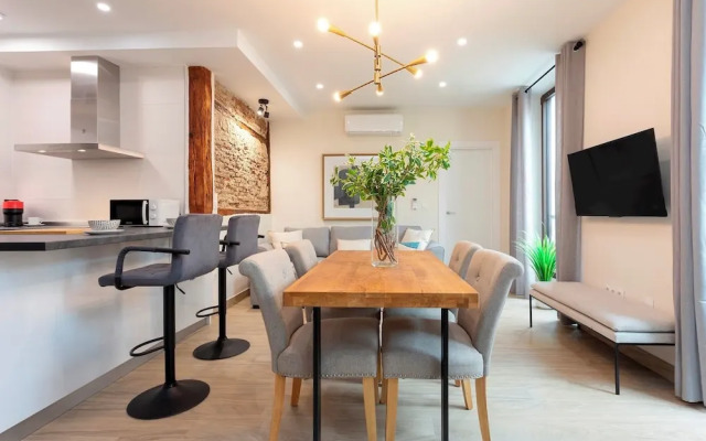 Sophisticated House With Terrace. Plaza del Realejo