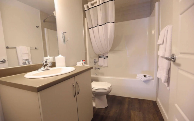 Ramada by Wyndham Fort McMurray