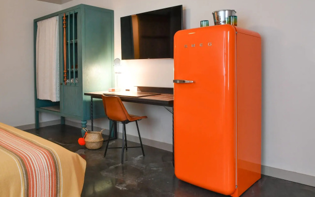 Texican Court, by Valencia Hotel Collection