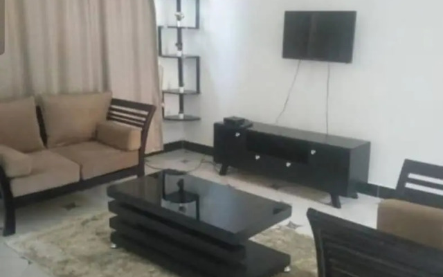Captivating 4-bed House in Kampala